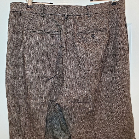 Lauren Ralph Lauren Brown Cropped Pants - Picture 7 of 13